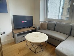 1bed Apartment on High Street, Central Croydon