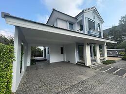 Waterfront Private Residence