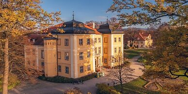 Pałac Łomnica