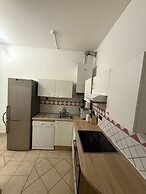 Cozy 3BR Apt Vienna City Center