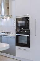 Luxury 3BR Villa 5 Private Pool, Gym & Jacuzzi