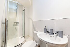 Guild House By Guestz