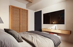 Volta Seaside Boutique Hotel