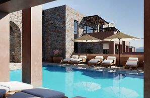 Volta Seaside Boutique Hotel