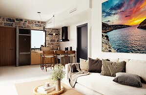 Volta Seaside Boutique Hotel