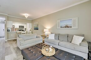 2 Mi to Ocean! Poolside Escape in Miramar Beach