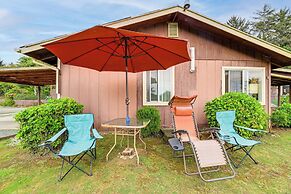 Fish & Hike: Quiet Smith River Cabin Near Ocean!