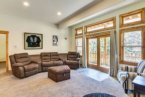 Mtn-view Cabin w/ Private Hot Tub in Georgetown!
