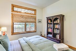 Mtn-view Cabin w/ Private Hot Tub in Georgetown!