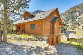 Mtn-view Cabin w/ Private Hot Tub in Georgetown!