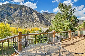 Mtn-view Cabin w/ Private Hot Tub in Georgetown!