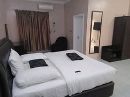 GoldRush Suites
