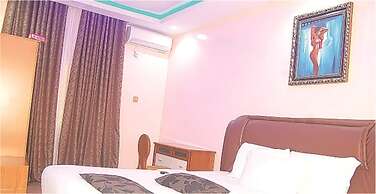 GoldRush Suites
