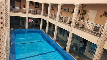 GoldRush Suites