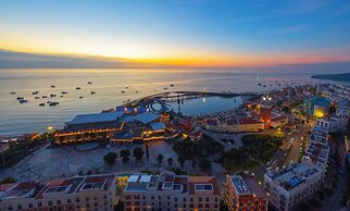 Atermis Regency Hillside Phu Quoc - Sea & Fireworks View