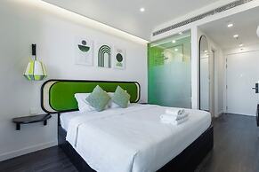 Atermis Regency Hillside Phu Quoc - Sea & Fireworks View
