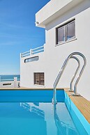 Wander Surf House