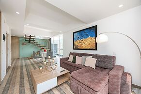 Borbon Suites