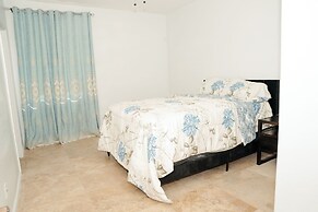 Large Family Home Near Phoenix