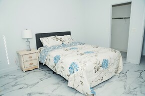 Large Family Home Near Phoenix