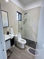 Nashaly Suite