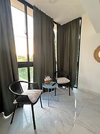 Nashaly Suite