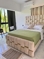 Nashaly Suite