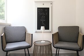 18zero2 Luxury Rooms