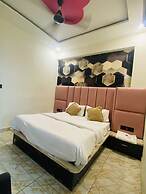 Hotel Rising Gest
