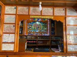 Trekkers Holiday Inn