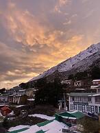 Trekkers Holiday Inn