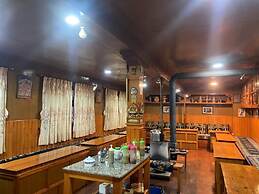 Trekkers Holiday Inn