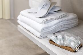 MESBEGLIA LUXURY ROOMS