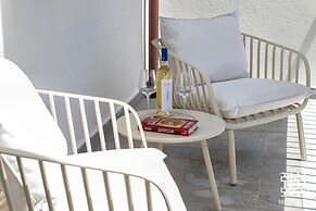 MESBEGLIA LUXURY ROOMS