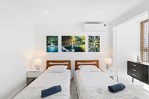 7 Green Village