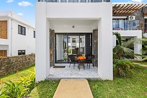 7 Green Village