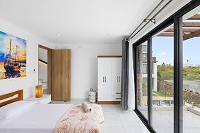 7 Green Village
