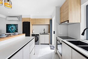 7 Green Village