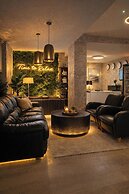 Old Ridgeway Hotel