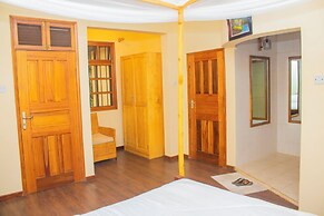 Bamboo Savanna Villas
