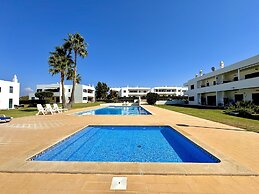 P RA SEA View With Pool by Homing