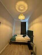 Simple 2BR Near Westbahnhof Station