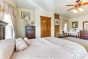 Groups Welcome! Historic Queen Anne Gem in Garrett