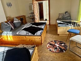 Veitenhof Alm im autofreien Kaisertal