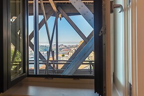 Porto Haven - Under the Luís I Bridge