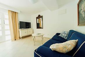 Captain's Villa