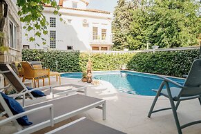 Captain's Villa