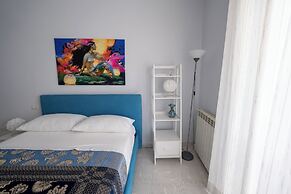 MARINELLI HOUSE - Song Parthenope