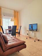 Happy House - Central Apartment