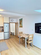 Riverside Apartment Prague